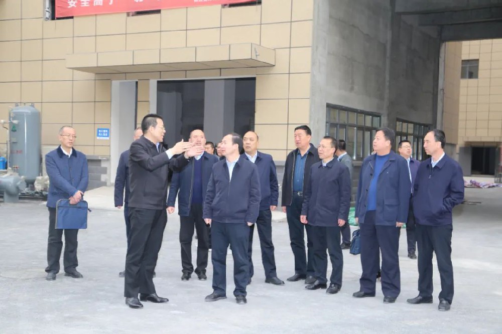 天水市委常委、政法委書(shū)記邵建斌帶領(lǐng)調(diào)研組深入昊峰集團(tuán)調(diào)研
